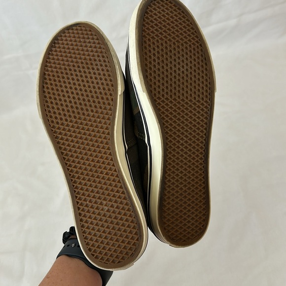 Camo Vans - Picture 5 of 5
